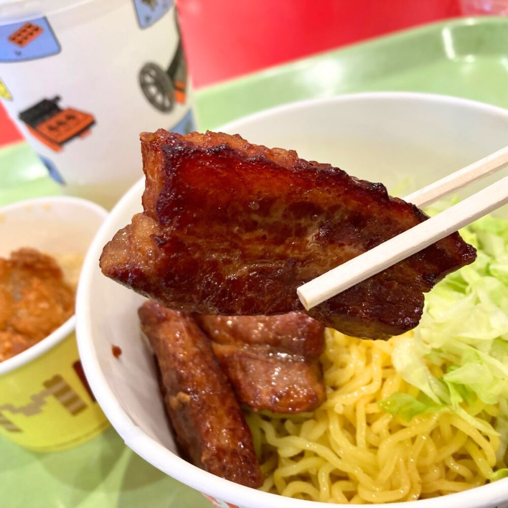 レゴランドのおすすめフード(ひどい)スペアリブ冷麺セット