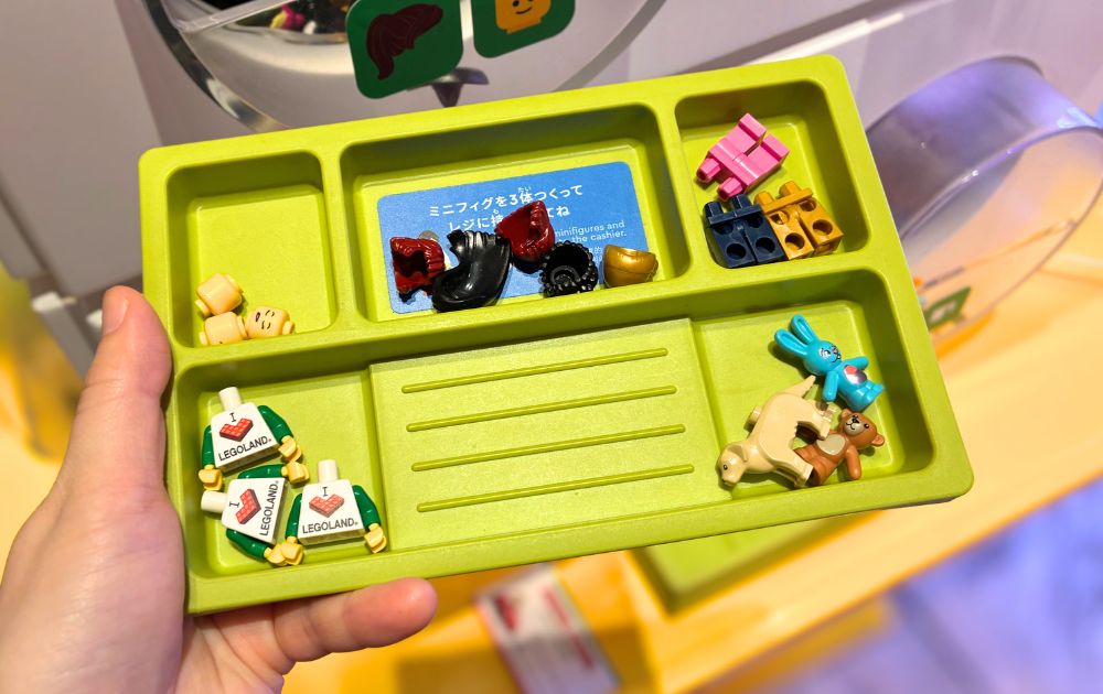 レゴランドのオリジナルミニフィグ作り方ガイド