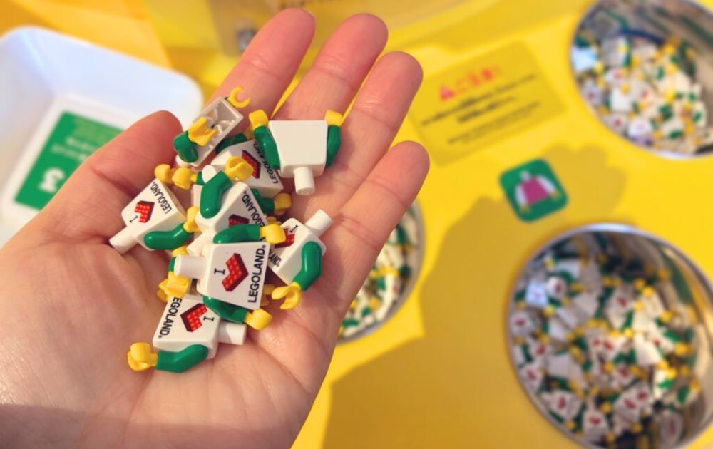 レゴランドのオリジナルミニフィグ・名入れキーチェーンの作り方
