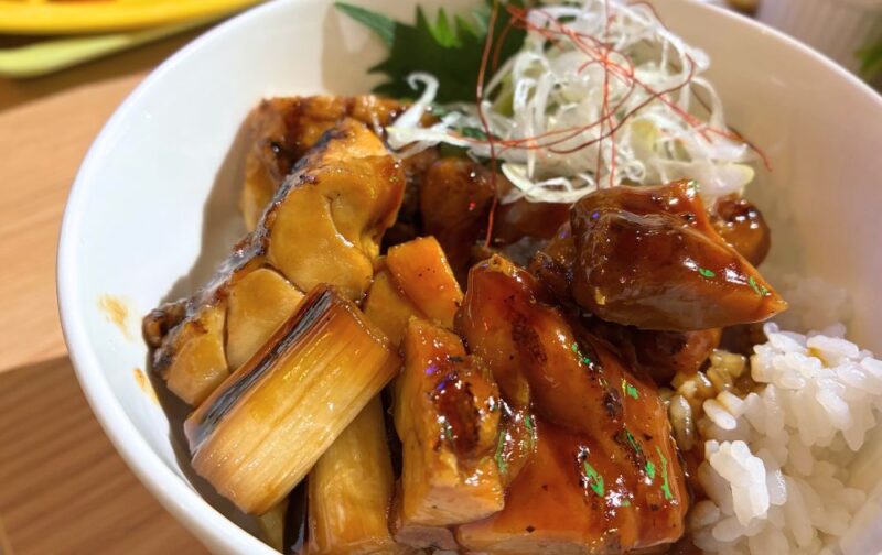 レゴランドホテルのレストラン（鶏の照焼丼）実食レポ