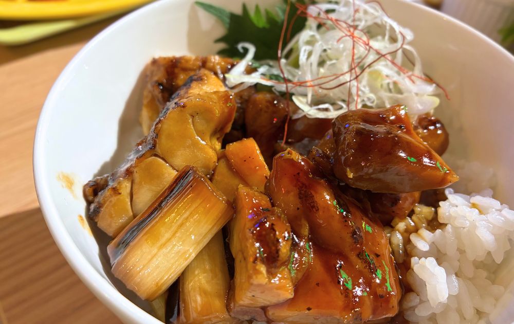 レゴランドホテルのレストラン（鶏の照焼丼）実食レポ