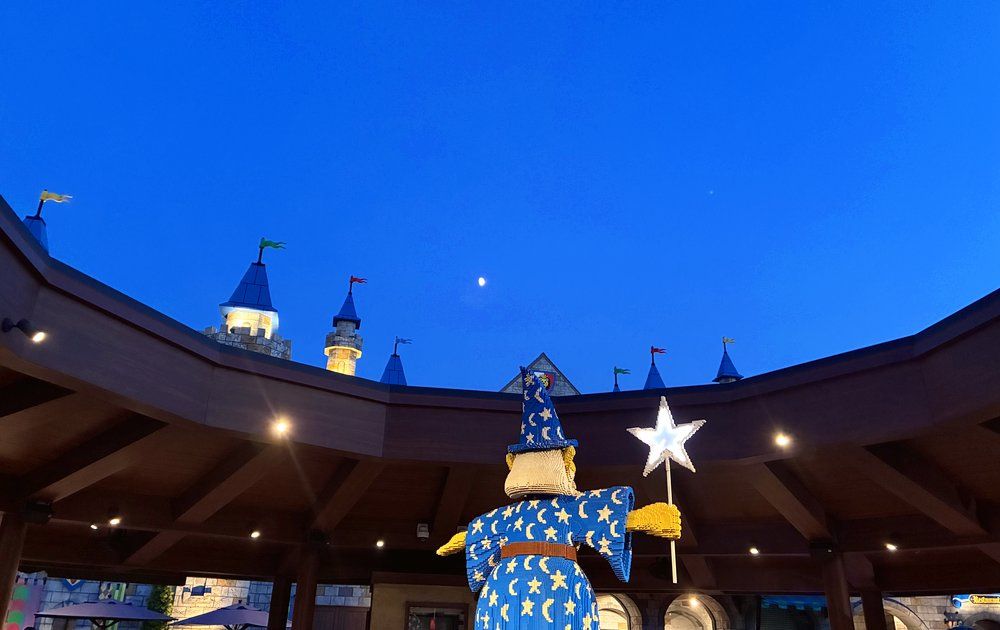 レゴランドのまつりナイト2026の夜のライトアップ